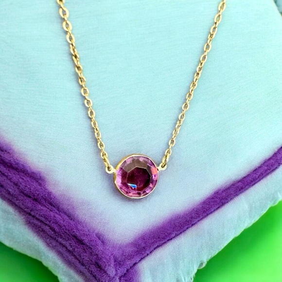 Vintage Avon Purple Glass Gold Tone Necklace - Picture 1 of 9